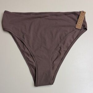 SKIMS Fits Everybody Cheeky Brief in Umber 3X
